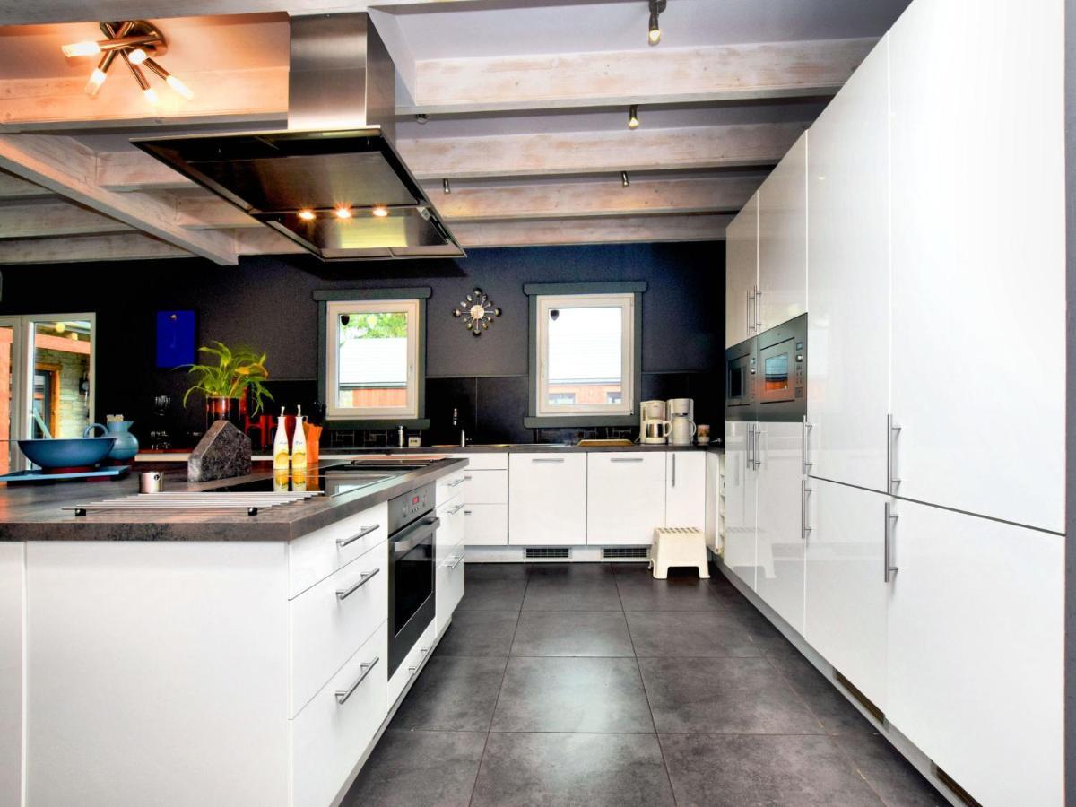 מנהיי Beautiful Villa With Heated Outdoor Pool מראה חיצוני תמונה