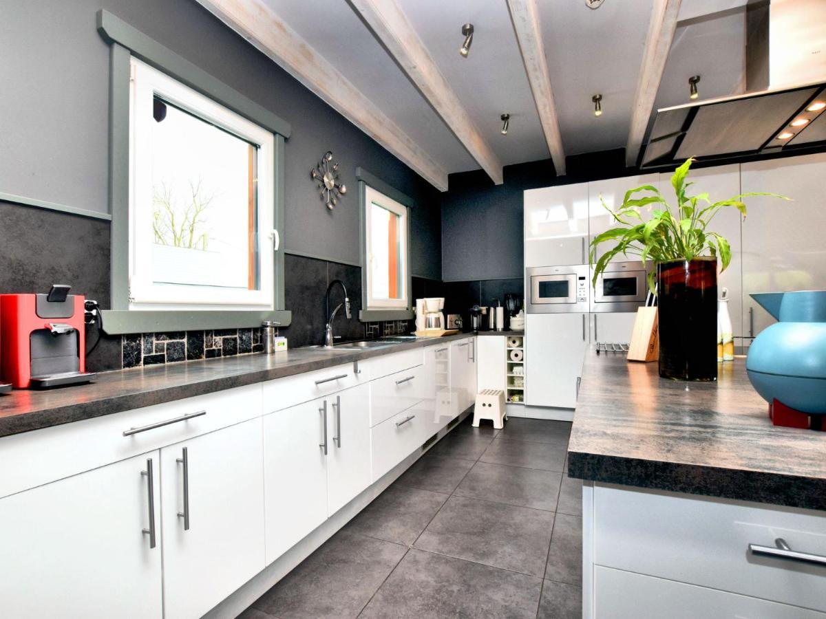 מנהיי Beautiful Villa With Heated Outdoor Pool מראה חיצוני תמונה